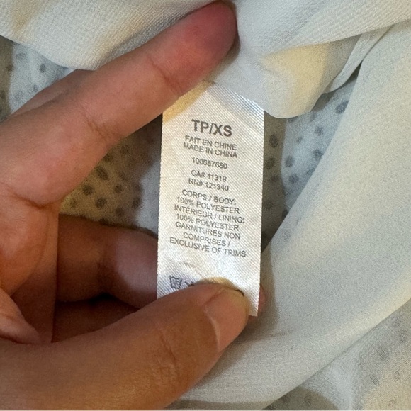 Dynamite Romper

#1153 - Picture 8 of 8